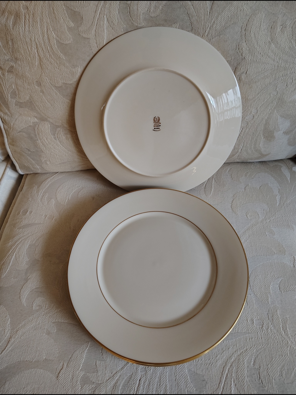Lenox Dinner Plate with  24 Karat Gold Rim - Classic Elegant Set
